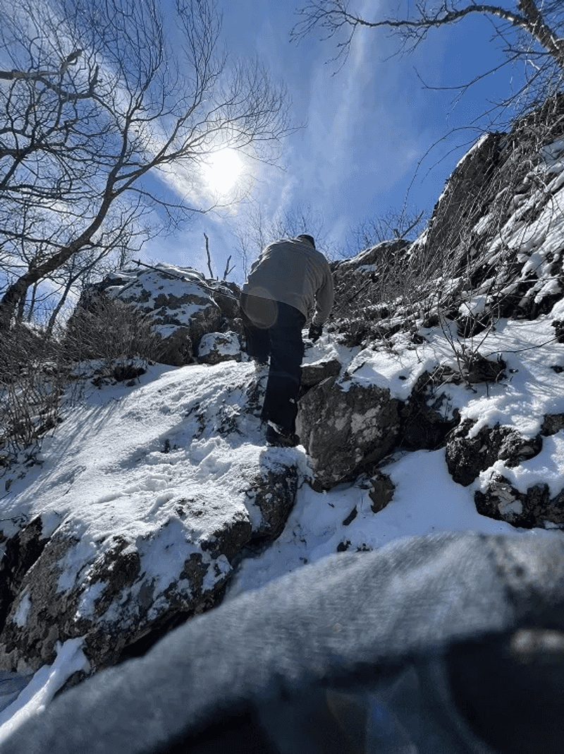 Bearfence Rock Scramble - Shenandoah National Park, Virginia