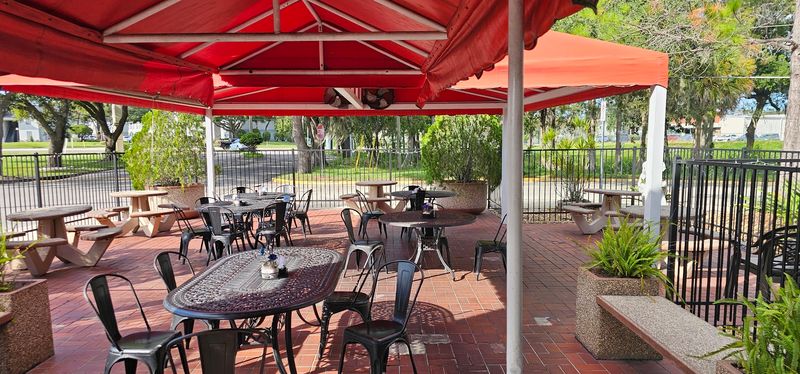 Beer and Wine Selection for a Relaxed Dining Experience