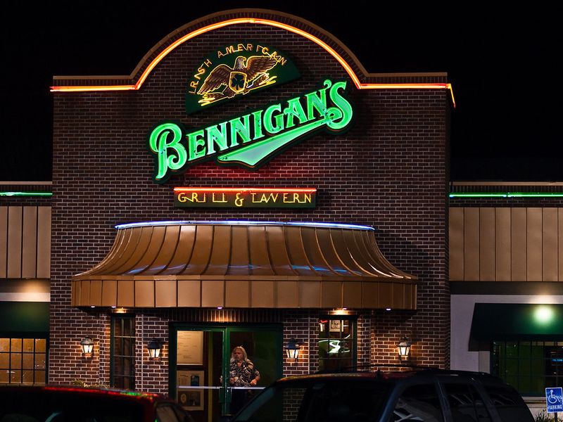 Bennigan's Bennigan's