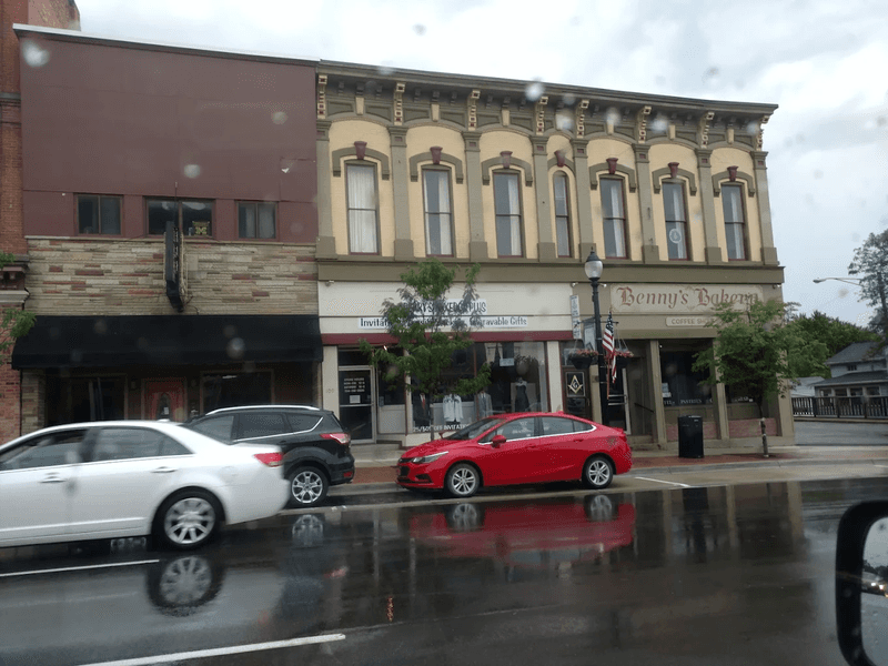 Benny's Restaurant