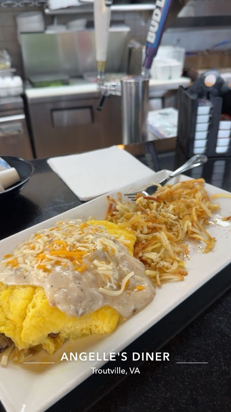 Biscuit and Gravy Skillet: Southern Comfort in a Pan Biscuit and Gravy Skillet: Southern Comfort in a Pan