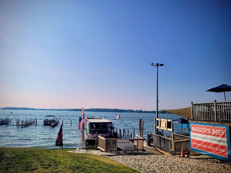 Boat-In Dining on Fox Lake