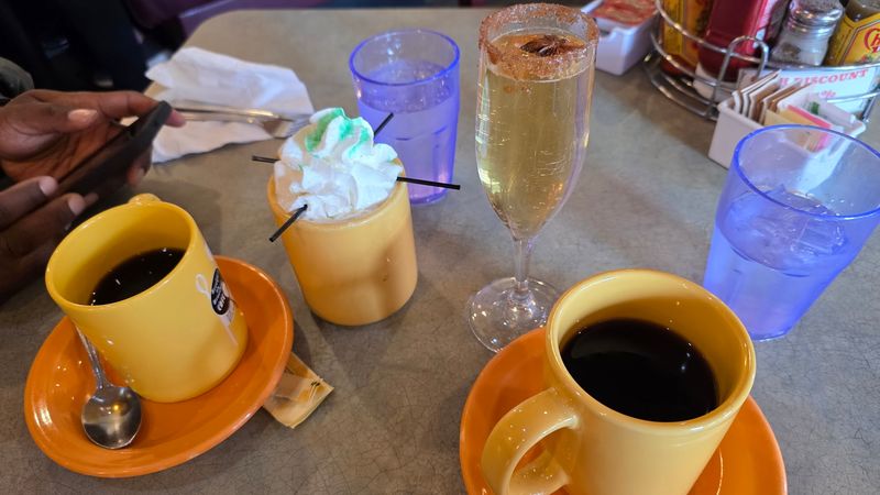Bottomless Mimosas That Keep the Party Going