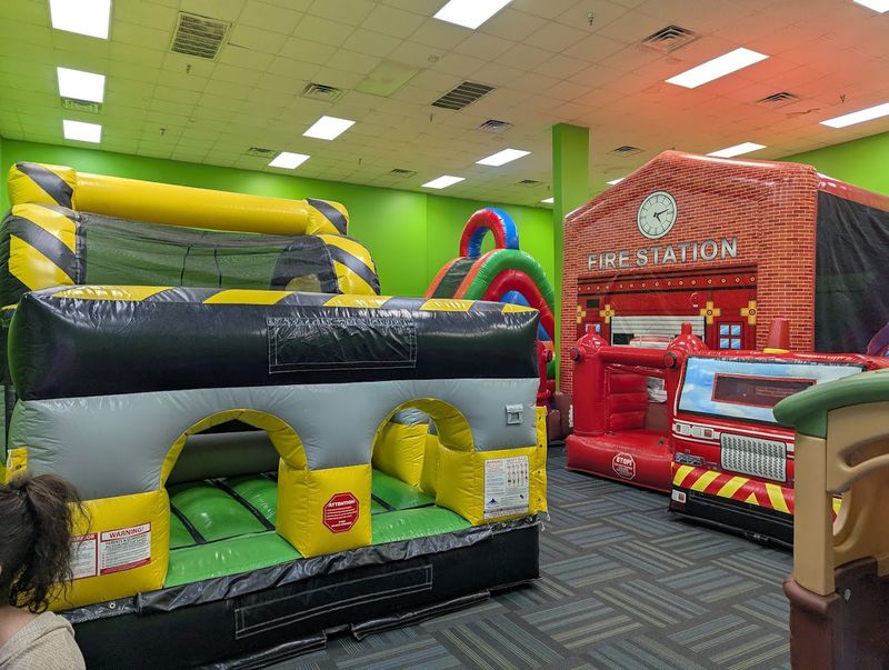 Bounce Houses for the Little Ones Who Need to Burn Some Energy