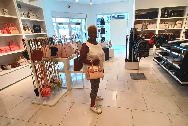 Brand-Name Stores That Cover Every Style and Budget Brand-Name Stores That Cover Every Style and Budget