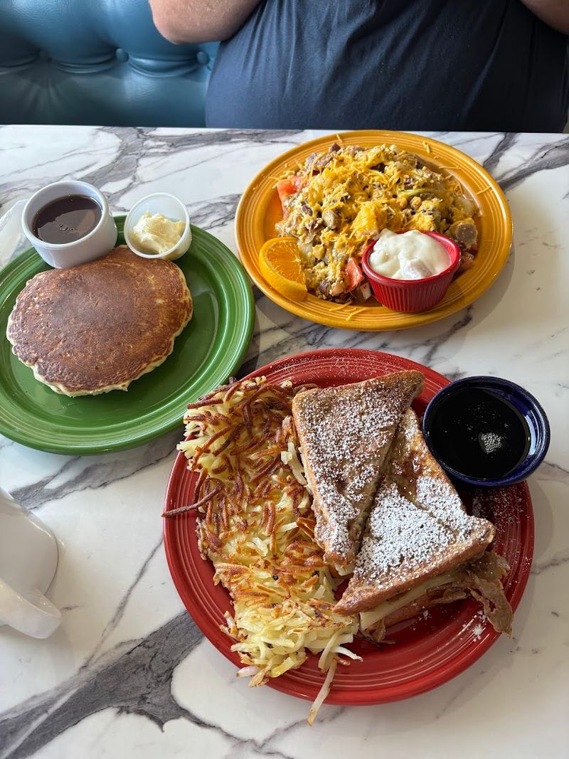 Breakfast Hours Built Around Your Morning