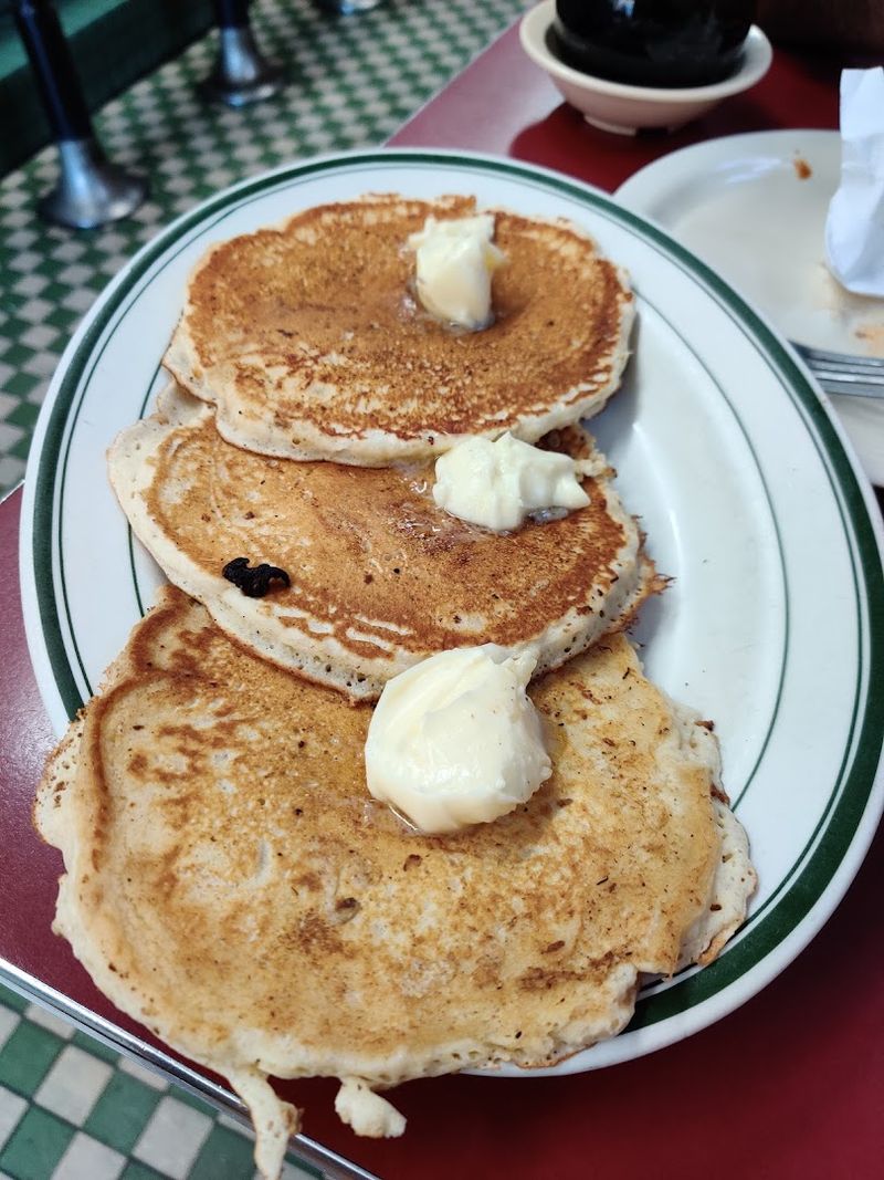Breakfast Served with That Same Old-School Heart