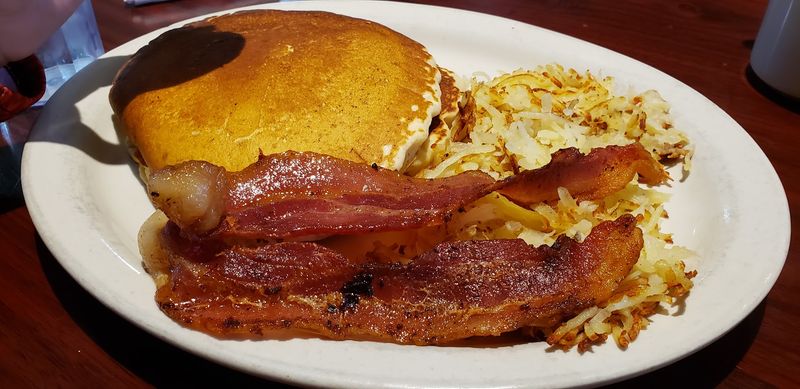 Breakfast Worth Setting Your Alarm For