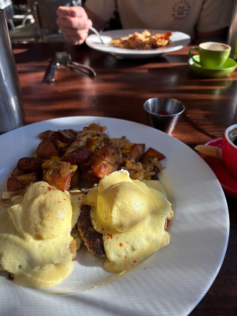 Breakfast Worth Setting an Alarm For