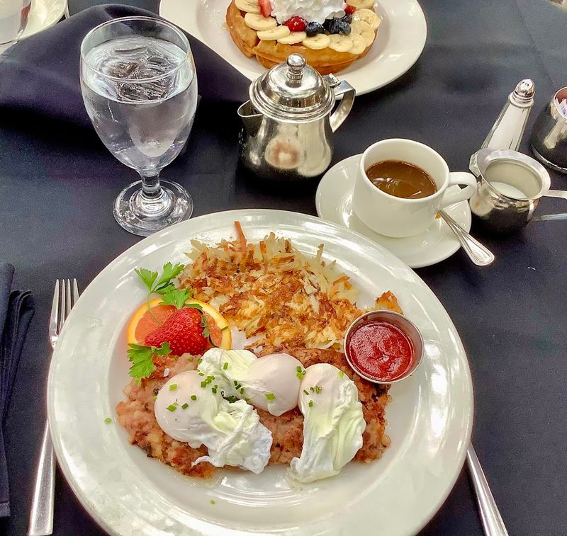 Breakfast and Brunch Worth Waking Up For Breakfast and Brunch Worth Waking Up For