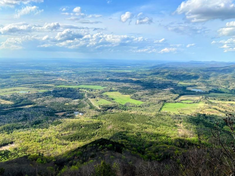 Breathtaking Overlooks That Stop You in Your Tracks