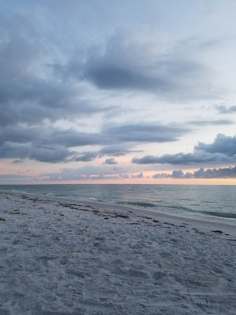 Breathtaking Sunsets That Draw Everyone to the Shore