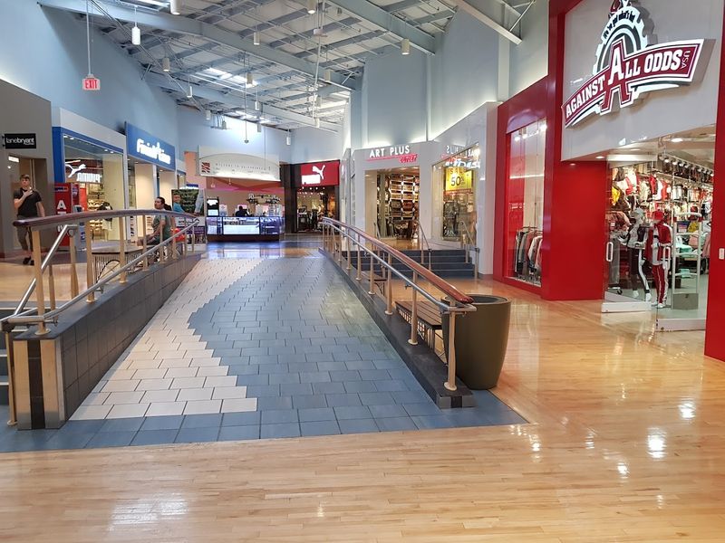 Burlington Is a Hidden Gem Worth Every Single Minute