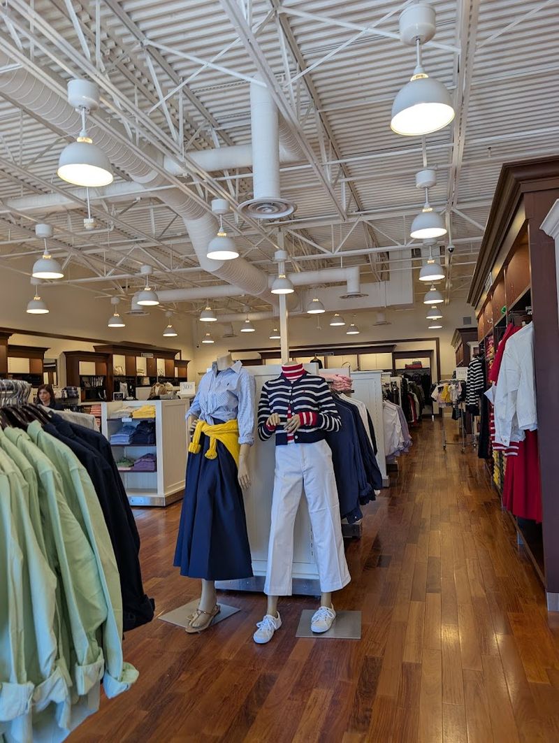 Calvin Klein and Tommy Hilfiger: Designer Style at Outlet Prices