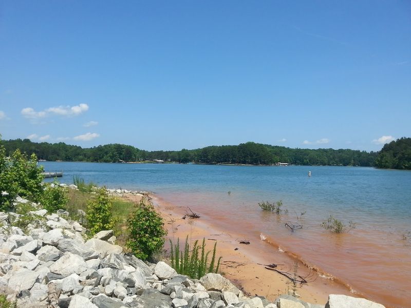 Camping Near the Lake for the Ultimate Outdoor Reset Camping Near the Lake for the Ultimate Outdoor Reset