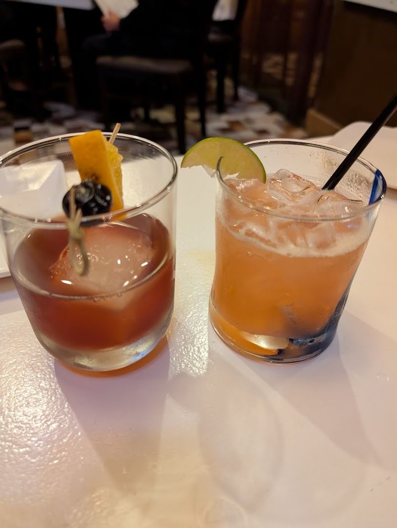 Carl the Bartender and the Bar Experience