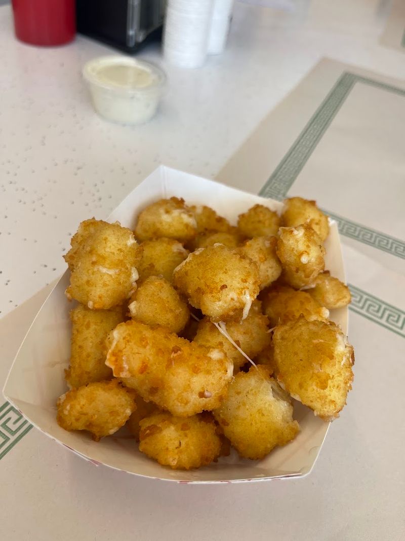 Cheese Curds That Deserve Their Own Fan Club