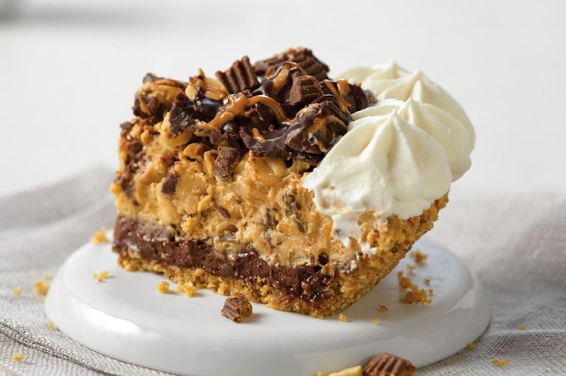 Chocolate Peanut Butter Cup Pie for the Adventurous Sweet Tooth Chocolate Peanut Butter Cup Pie for the Adventurous Sweet Tooth