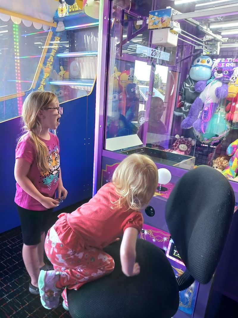Claw Machines Galore — Budget Wisely