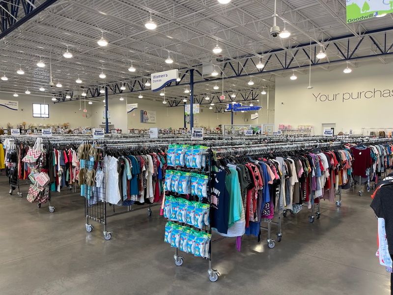 Clean, Organized Aisles That Make Shopping a Pleasure