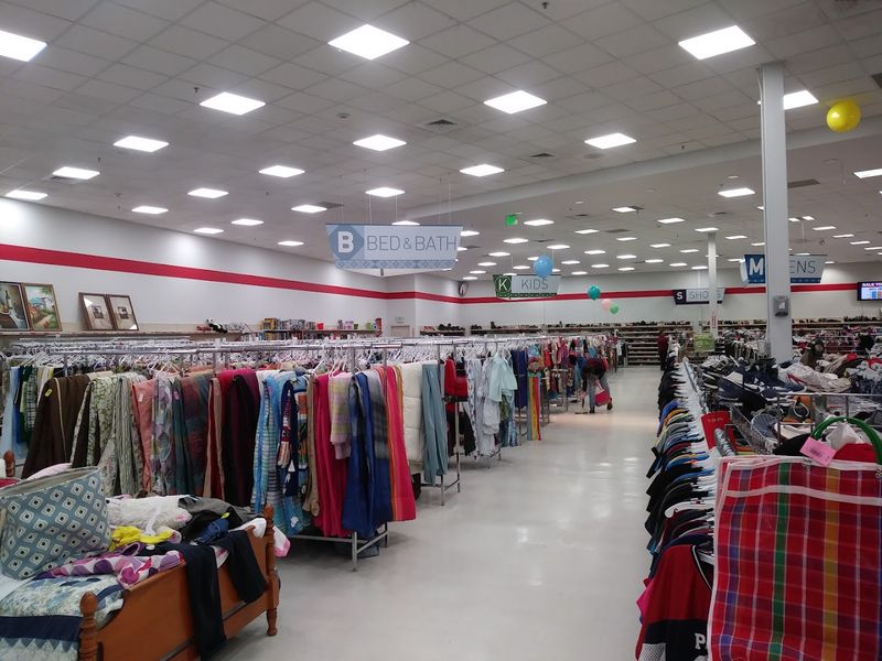 Clean, Organized, and Easy to Navigate Clean, Organized, and Easy to Navigate