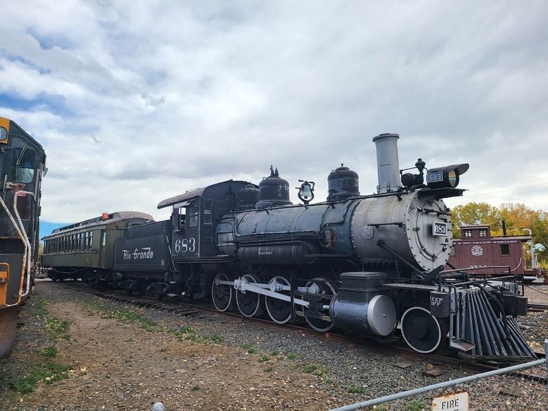 Climbing Inside Real Historic Rail Cars — History You Can Actually Touch