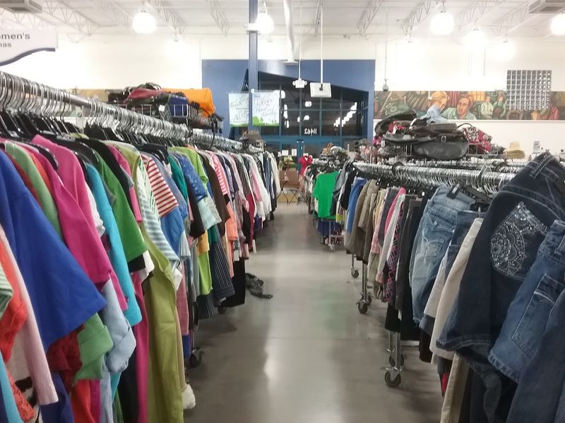 Clothing Deals That Make the Mall Look Ridiculous
