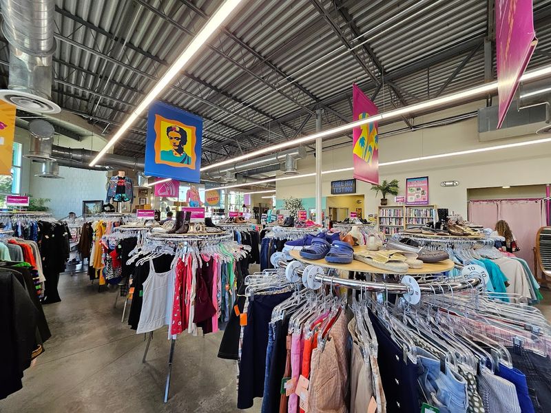 Clothing Deals That Still Have the Original Tags