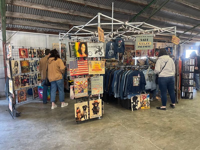 Clothing and Fabric Deals Worth Digging Through