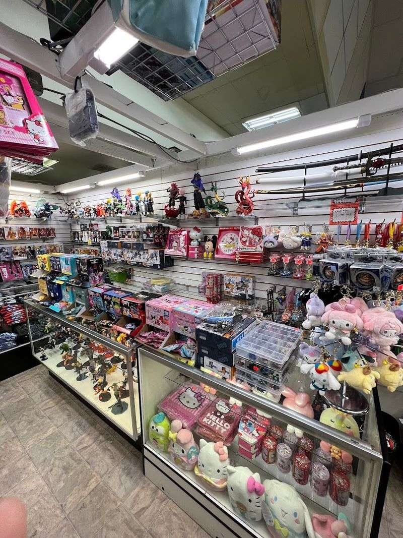 Collectibles, Toys, and Pop Culture Treasures