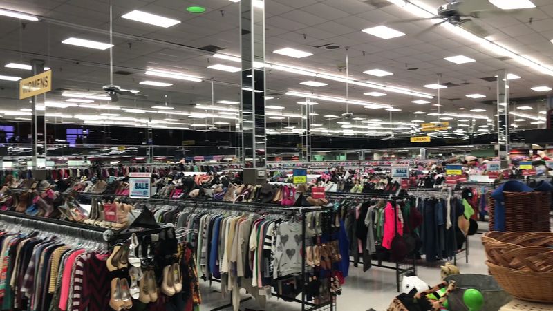 Color-Coded Tag Sales That Savvy Shoppers Live For