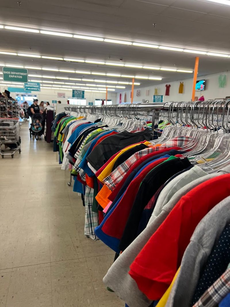 Color Tag Sales That Make Clothing Prices Hard to Beat Color Tag Sales That Make Clothing Prices Hard to Beat
