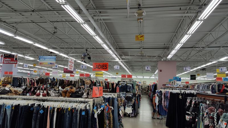 Color-Tag Sales That Make Every Visit Feel Like a Game Show