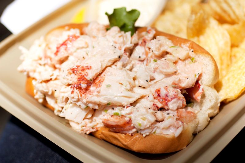 Connecticut - Lobster Roll Connecticut - Lobster Roll