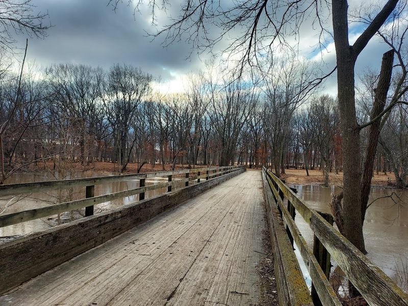Connecting to the Des Plaines River Trail