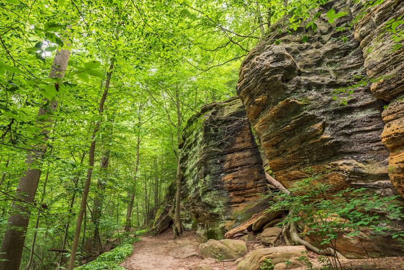 Connector Trails That Lead to the Famous Ledges Overlook Connector Trails That Lead to the Famous Ledges Overlook