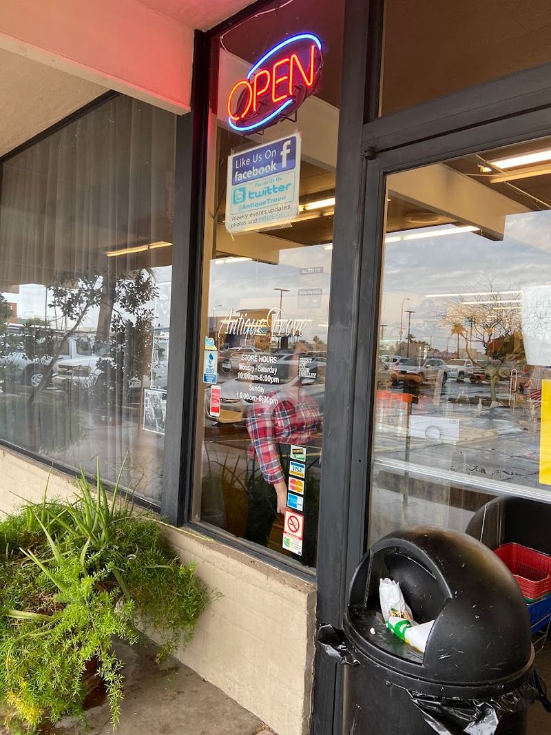 Consistent Hours and an Easy Scottsdale Location Consistent Hours and an Easy Scottsdale Location