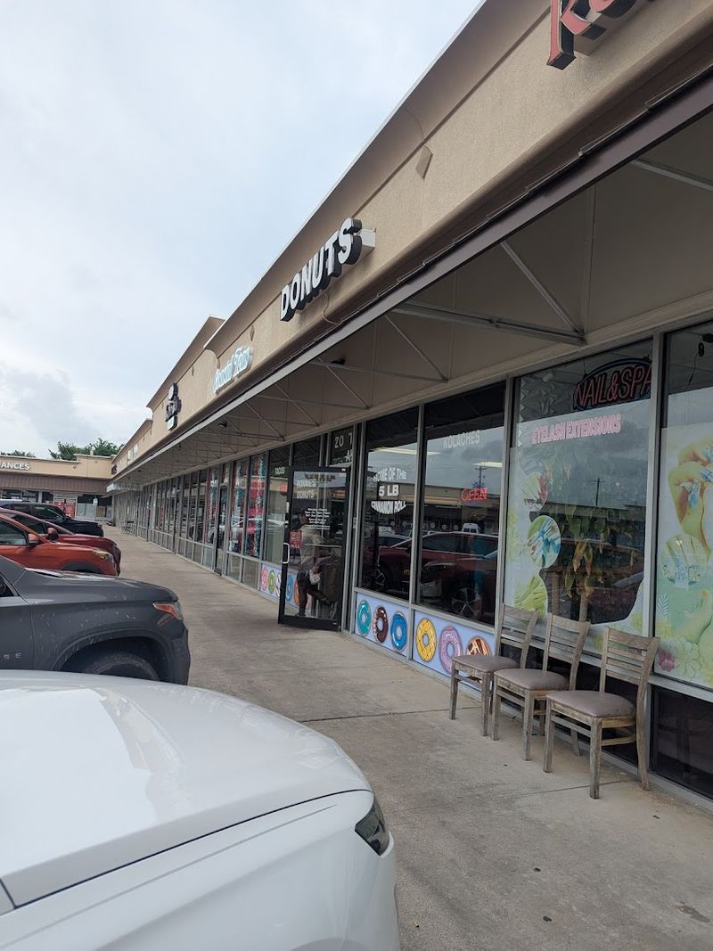 Convenient Hours and Easy Location
