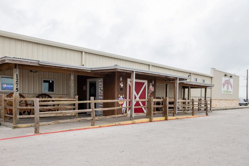 Convenient Location Near Port Aransas