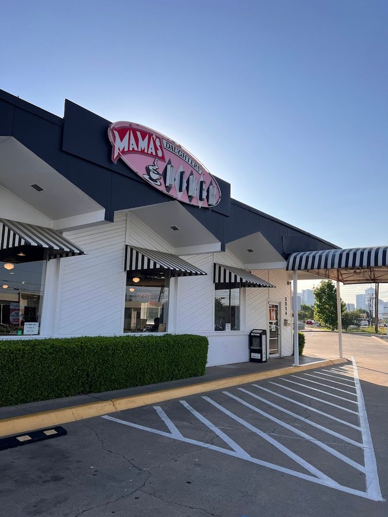 Convenient Location Near the Dallas Design District