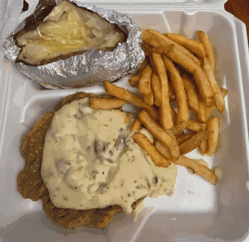 Country Chicken Fried Steak That Keeps Guests Coming Back Country Chicken Fried Steak That Keeps Guests Coming Back