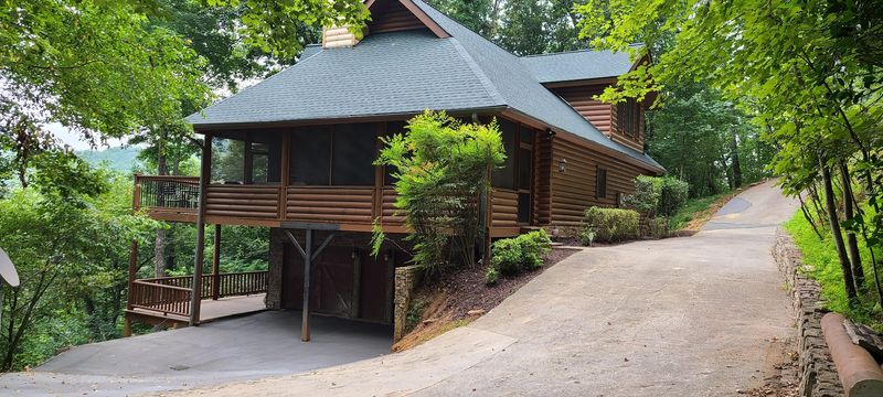 Cozy Cabin Rentals in the Mountains Cozy Cabin Rentals in the Mountains
