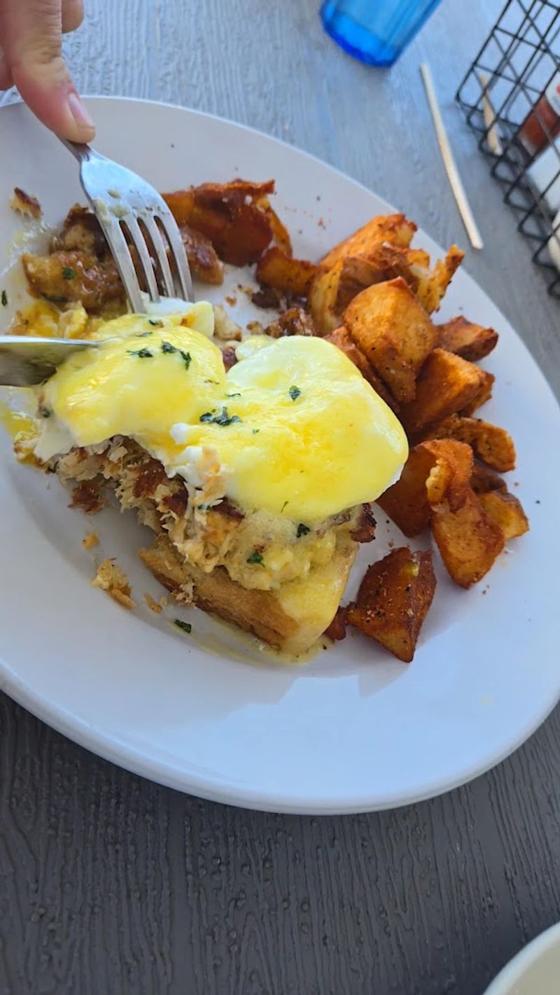 Crab Cake Eggs Benedict Worth the Drive Crab Cake Eggs Benedict Worth the Drive