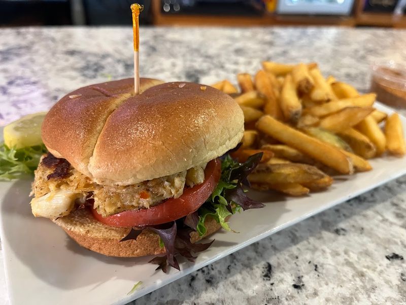 Crab Cakes Made the Right Way