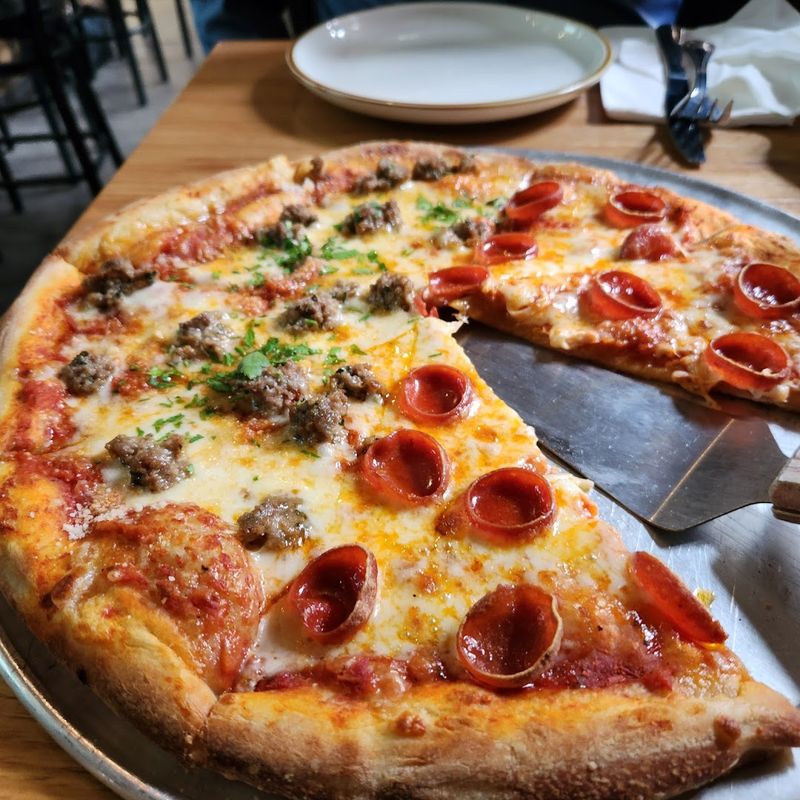 Craft Pizza Done Right — From Margherita to Nashville Hot Chicken Craft Pizza Done Right — From Margherita to Nashville Hot Chicken