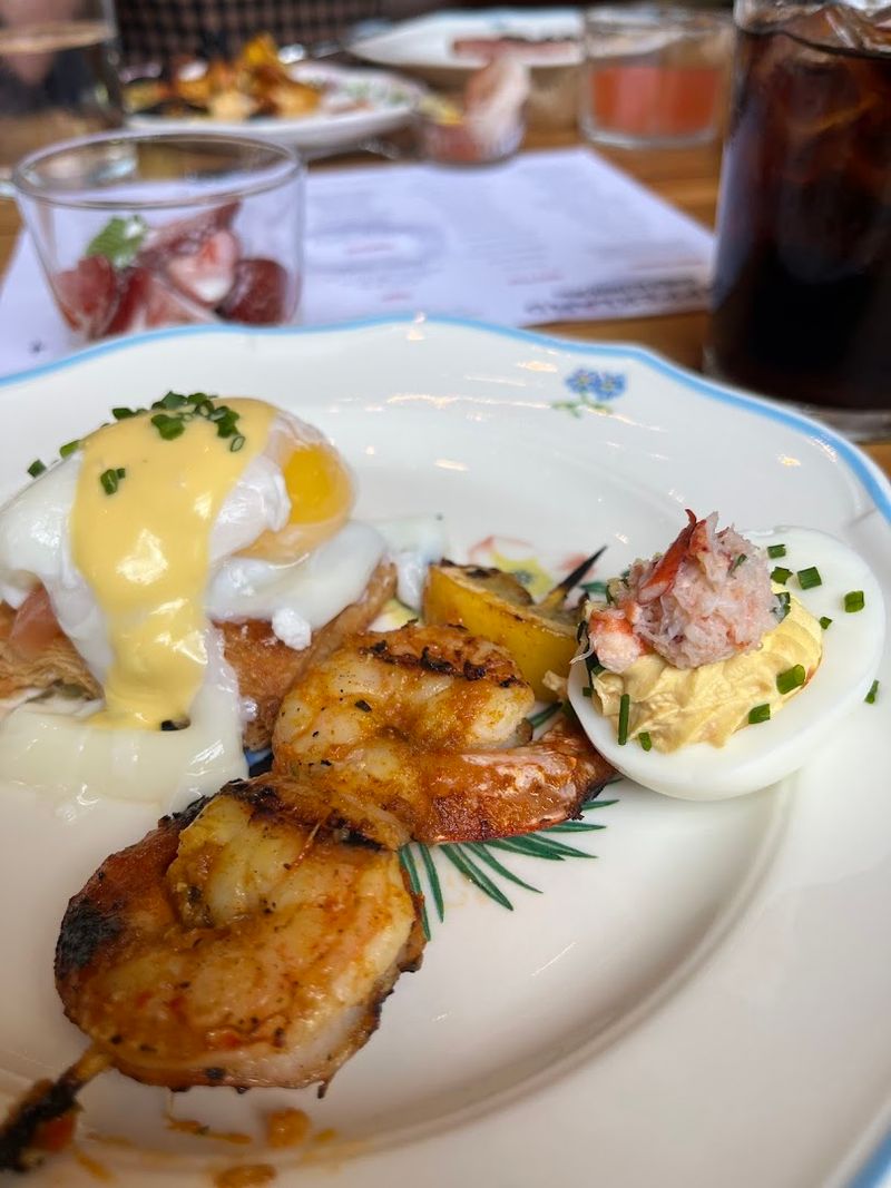 Creamy Grits With Grilled Shrimp That Steal the Show