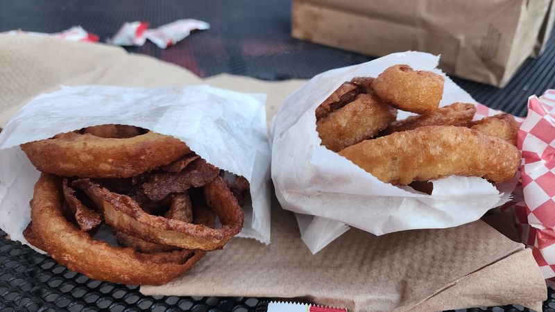 Crispy Golden Onion Rings That Crunch on Command