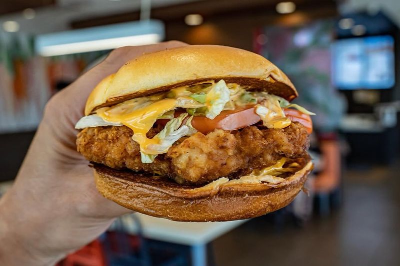 Deluxe McCrispy Deluxe McCrispy