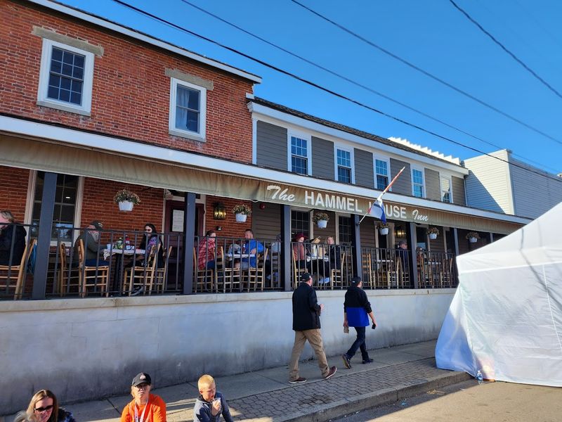 Dining and Eateries in a Historic Setting