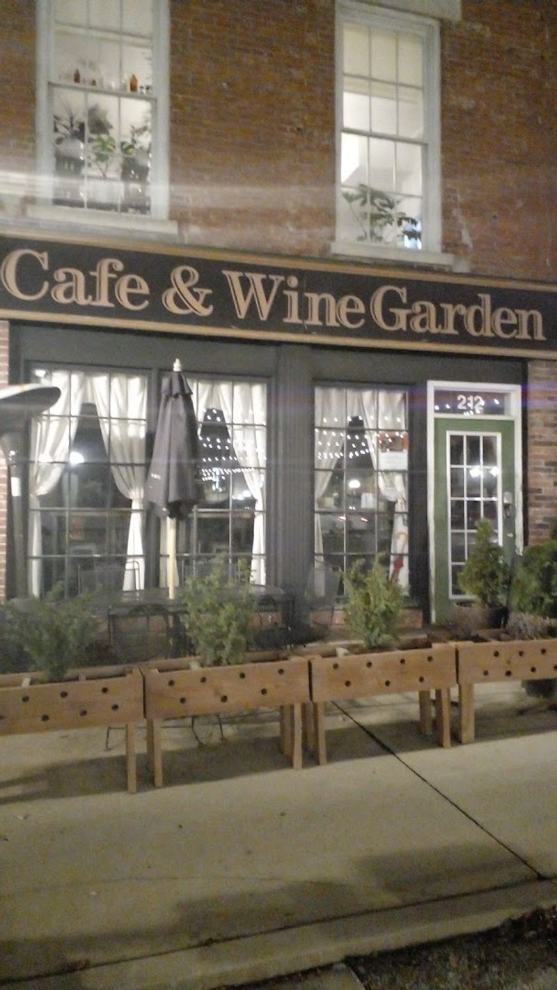 Dining and Food Culture Worth Savoring